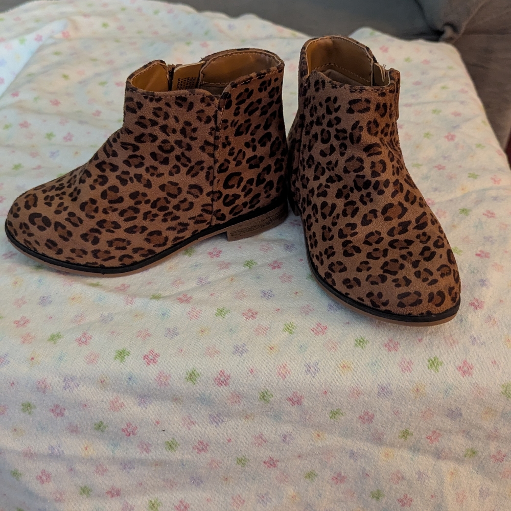 Cat & Jack Brown Leopard Print Kids Boots